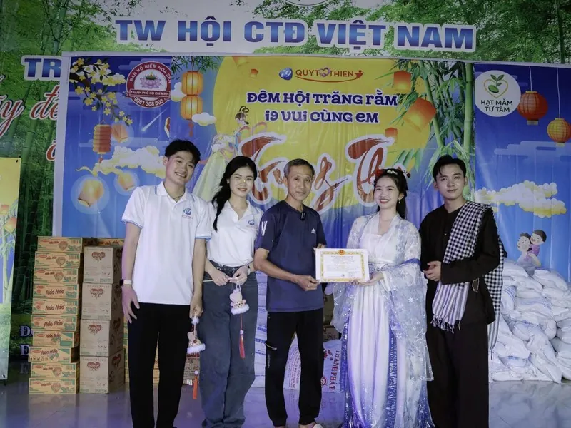 Lễ hội đấu gà truyền thống ở Việt Nam