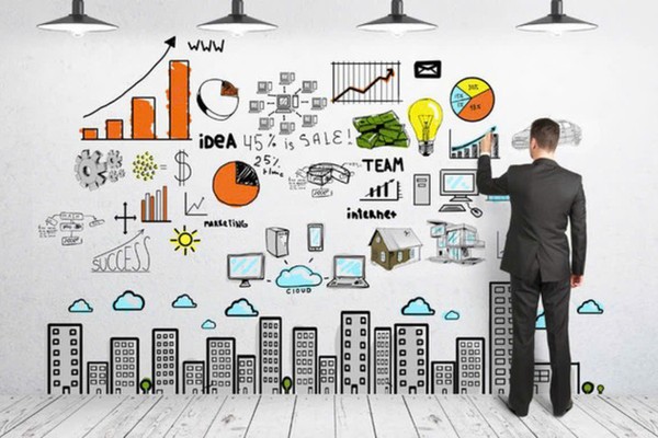 Người đang suy nghĩ cẩn thận trước khi đặt cược